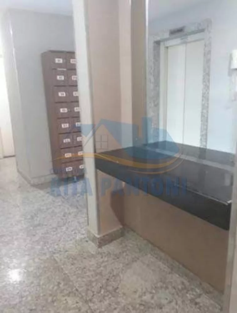 Apartamento à venda com 3 quartos, 75m² - Foto 4