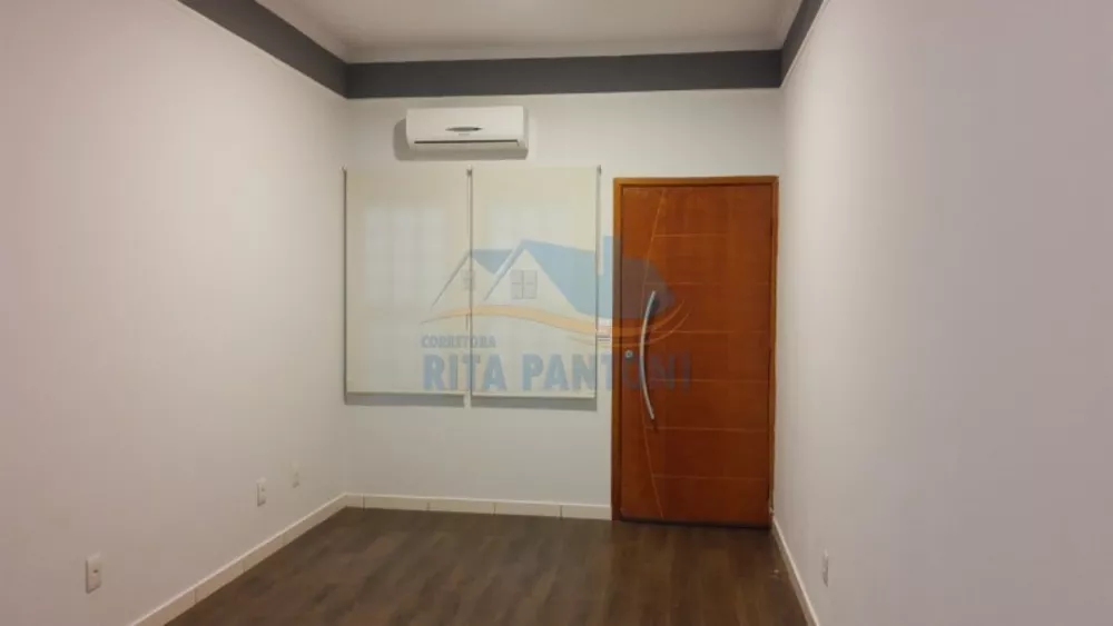 Casa à venda com 4 quartos, 137m² - Foto 2