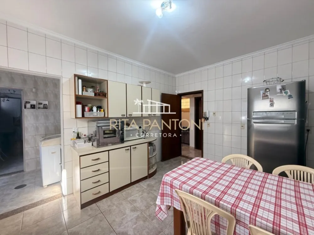 Casa, 3 quartos, 298 m² - Foto 2