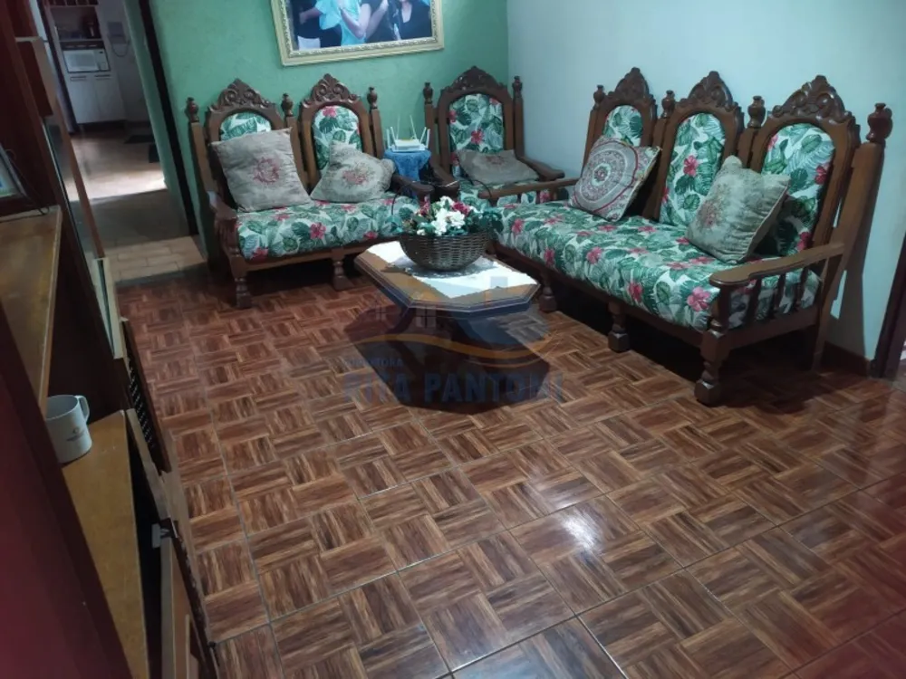 Casa, 4 quartos, 155 m² - Foto 1