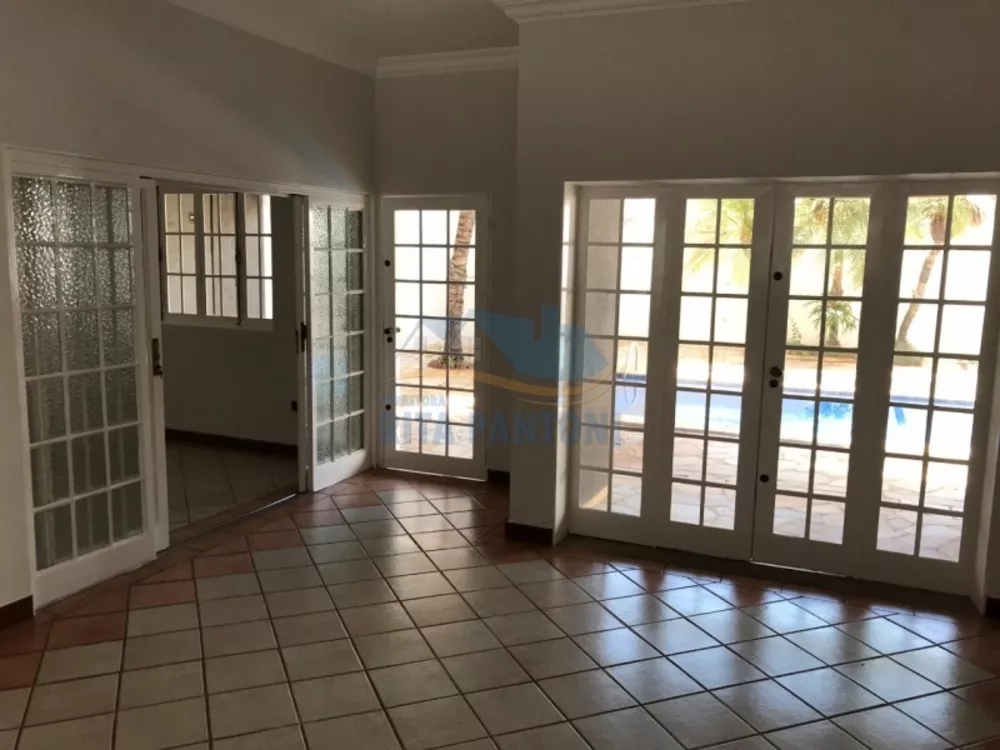 Sobrado à venda com 3 quartos, 247m² - Foto 3