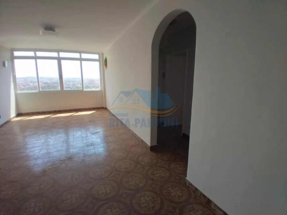 Apartamento à venda com 3 quartos, 109m² - Foto 1