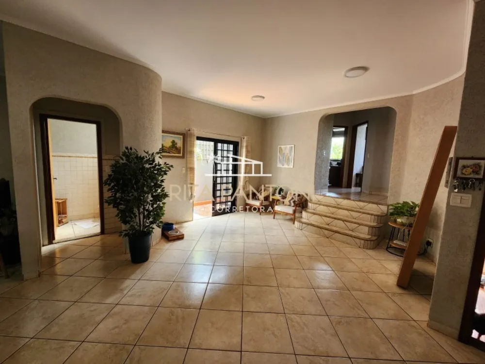 Casa, 3 quartos, 289 m² - Foto 1