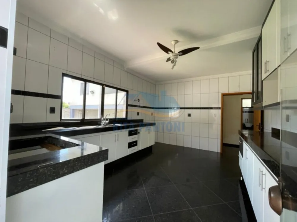 Sobrado, 5 quartos, 325 m² - Foto 2