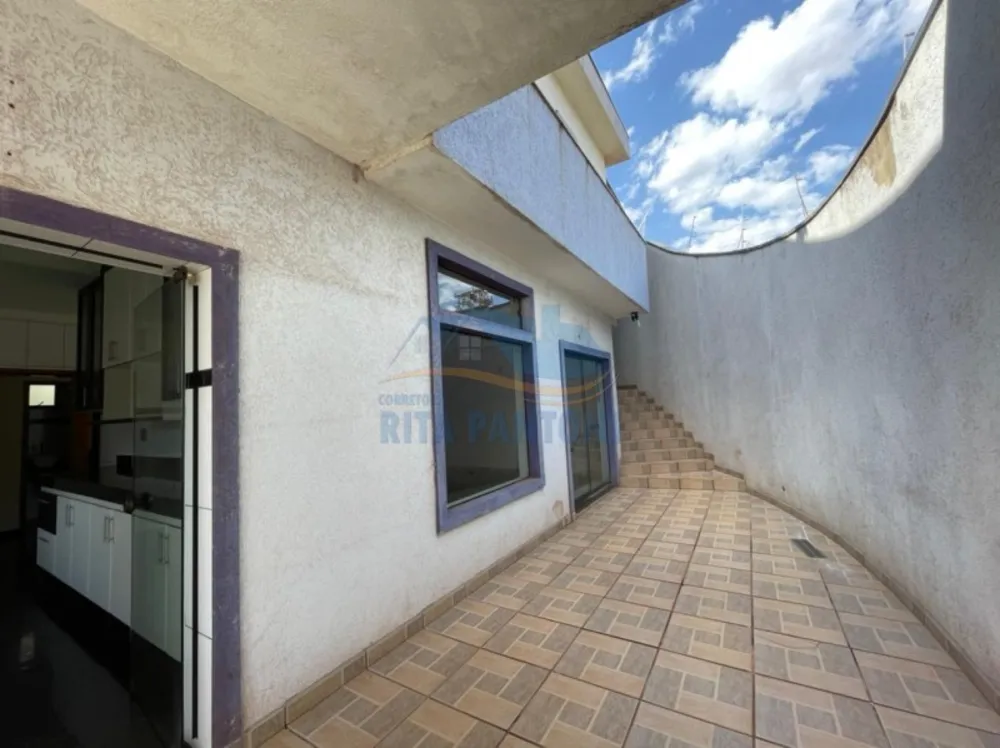 Sobrado, 5 quartos, 325 m² - Foto 3