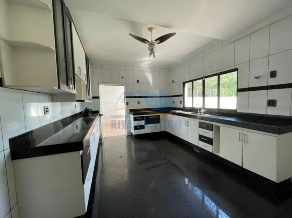 Sobrado, 5 quartos, 325 m² - Foto 2