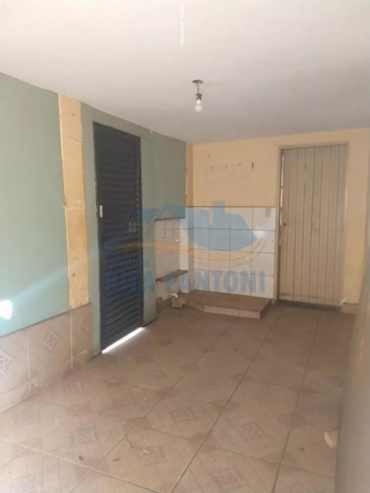 Prédio Inteiro à venda com 2 quartos, 250m² - Foto 2