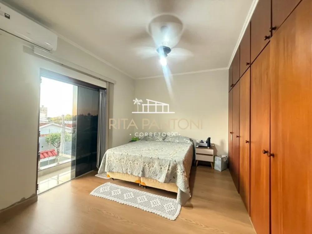 Sobrado, 4 quartos, 212 m² - Foto 1