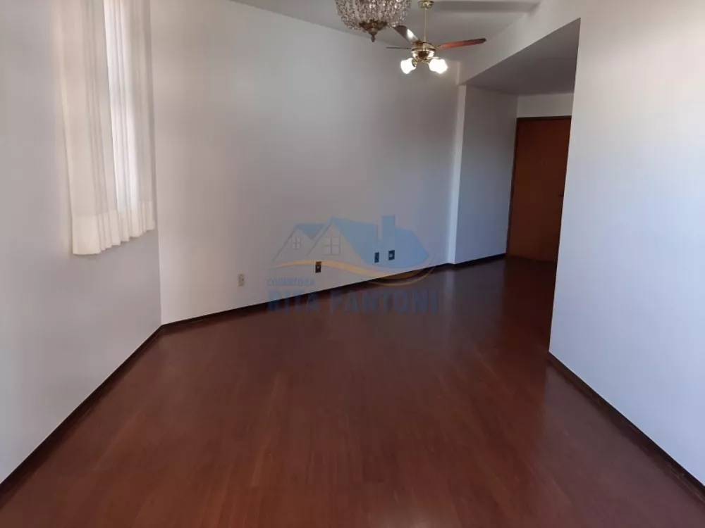 Apartamento à venda com 3 quartos, 129m² - Foto 2