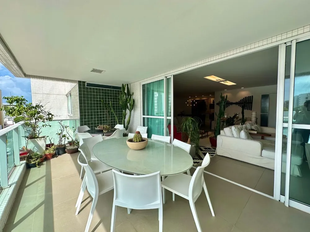 Apartamento, 3 quartos, 217 m² - Foto 1