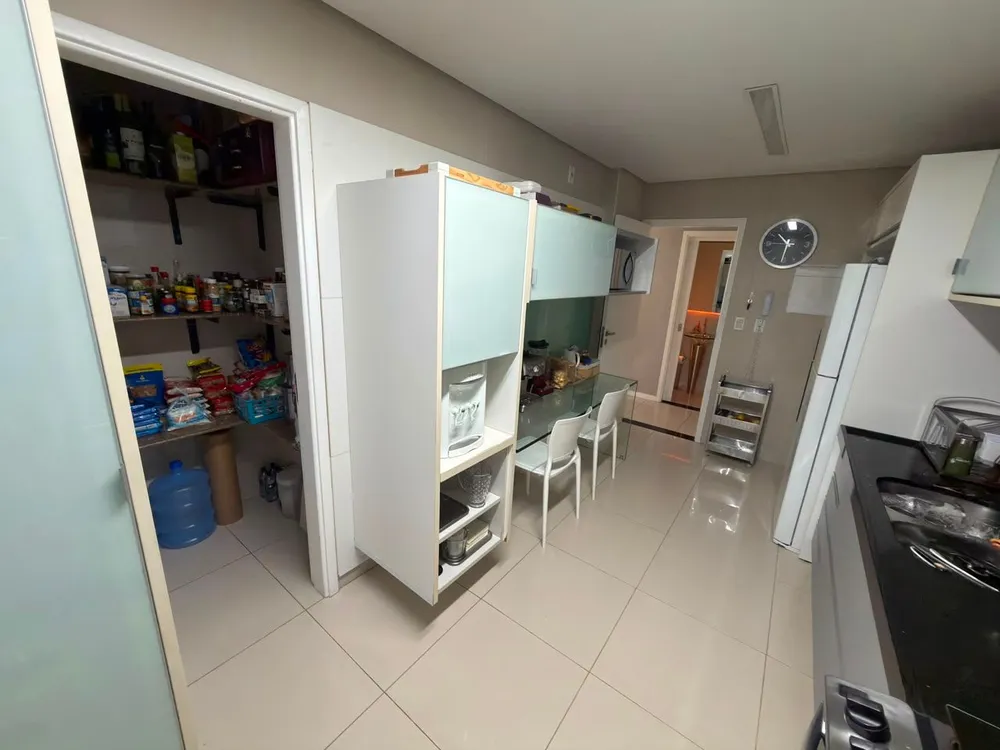 Apartamento, 3 quartos, 157 m² - Foto 2