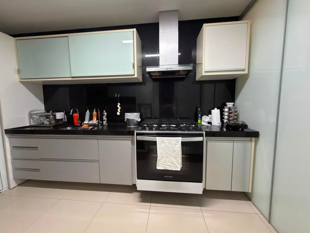 Apartamento, 3 quartos, 157 m² - Foto 1