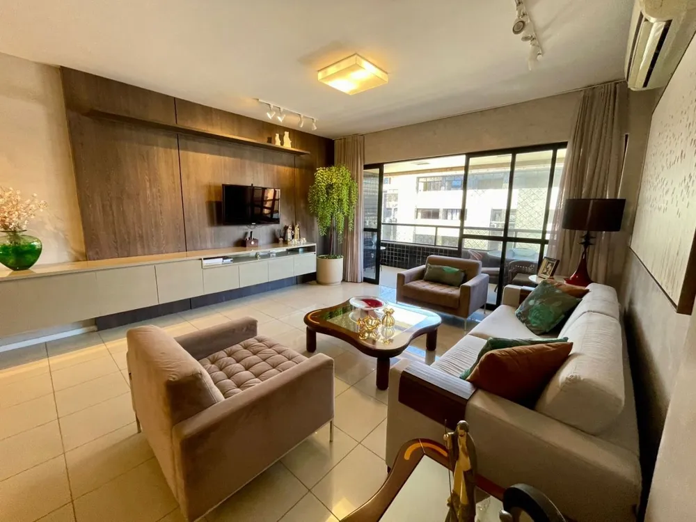 Apartamento, 4 quartos, 230 m² - Foto 1
