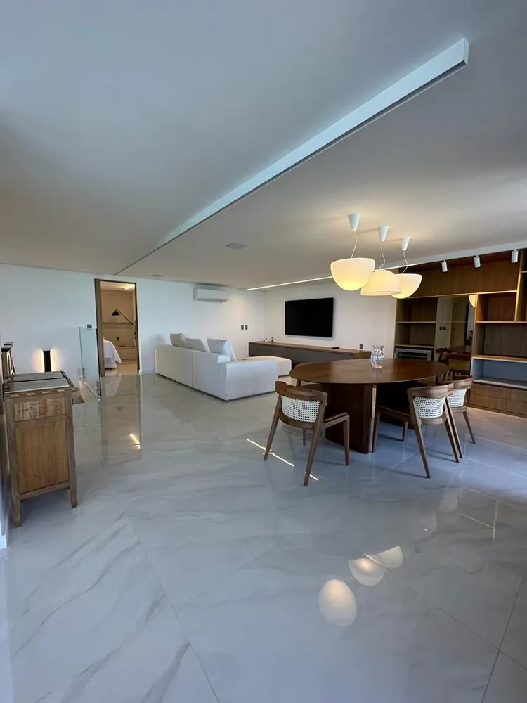 Cobertura, 3 quartos, 280 m² - Foto 2
