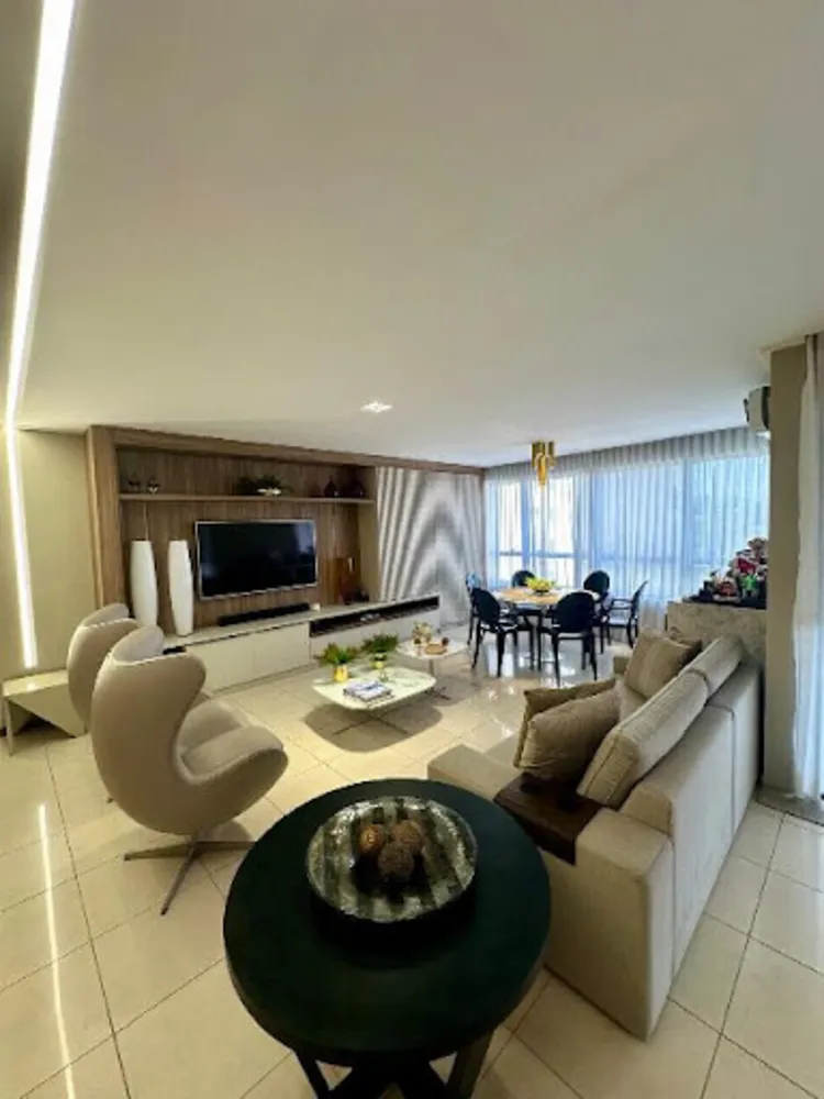 Apartamento, 3 quartos, 191 m² - Foto 1