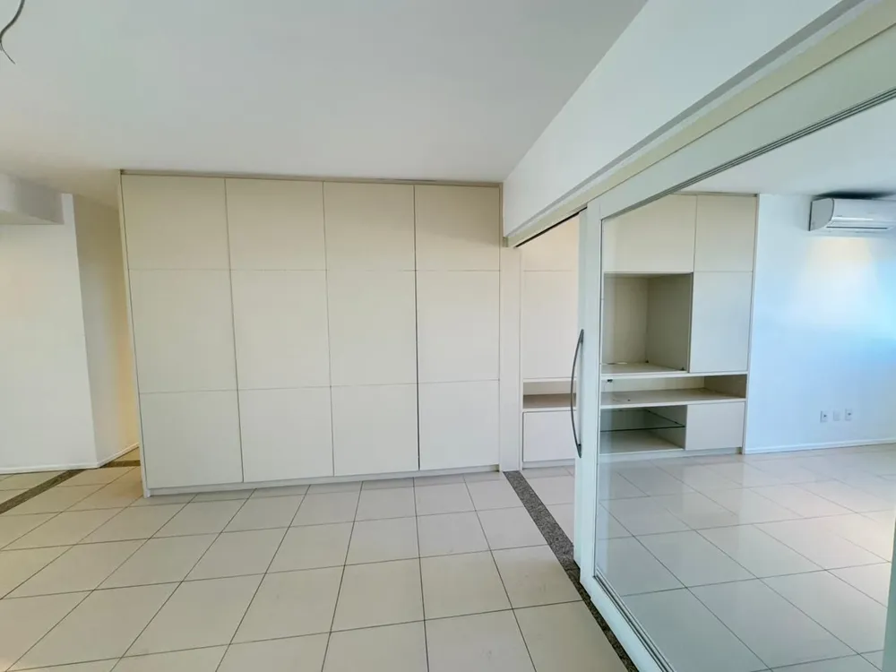 Apartamento, 3 quartos, 187 m² - Foto 2