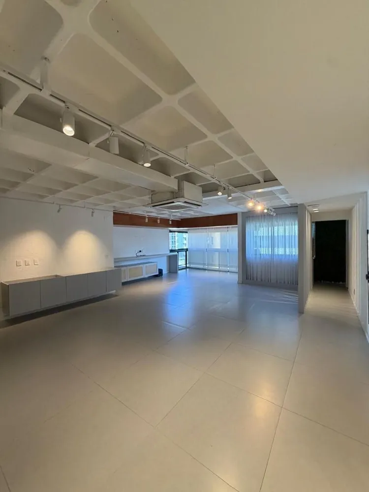 Apartamento, 3 quartos, 162 m² - Foto 1