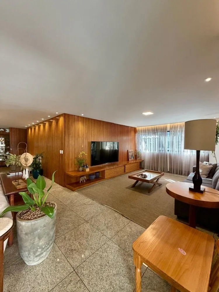 Apartamento, 4 quartos, 237 m² - Foto 1