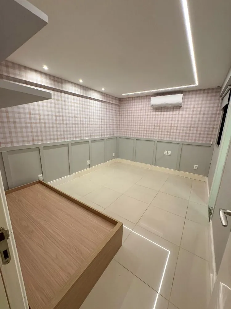 Apartamento, 4 quartos, 215 m² - Foto 2
