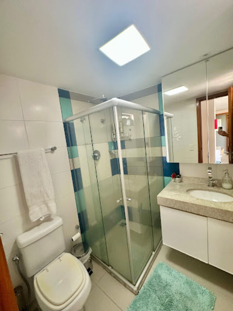 Apartamento à venda com 3 quartos, 134m² - Foto 2