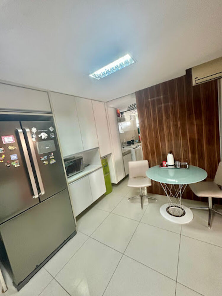 Apartamento à venda com 3 quartos, 134m² - Foto 4