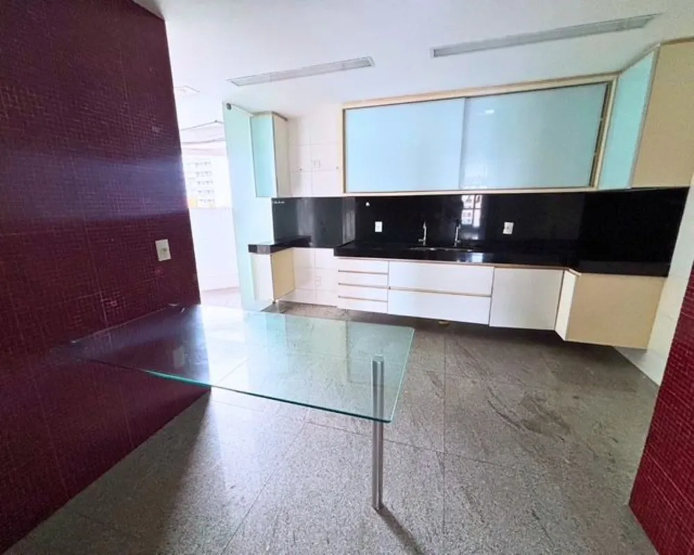 Cobertura, 3 quartos, 330 m² - Foto 2