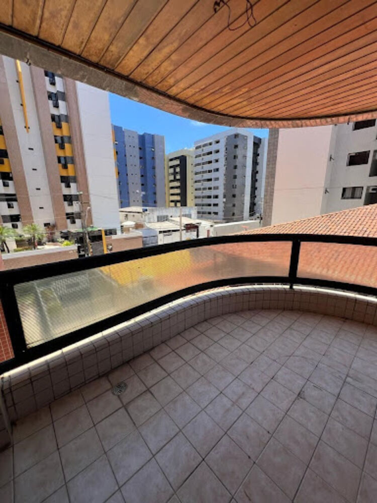 Apartamento à venda com 3 quartos, 118m² - Foto 1