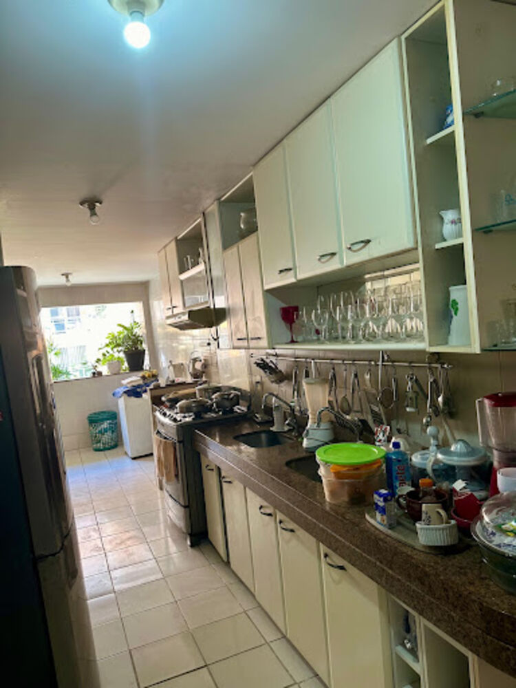 Apartamento à venda com 4 quartos, 204m² - Foto 11
