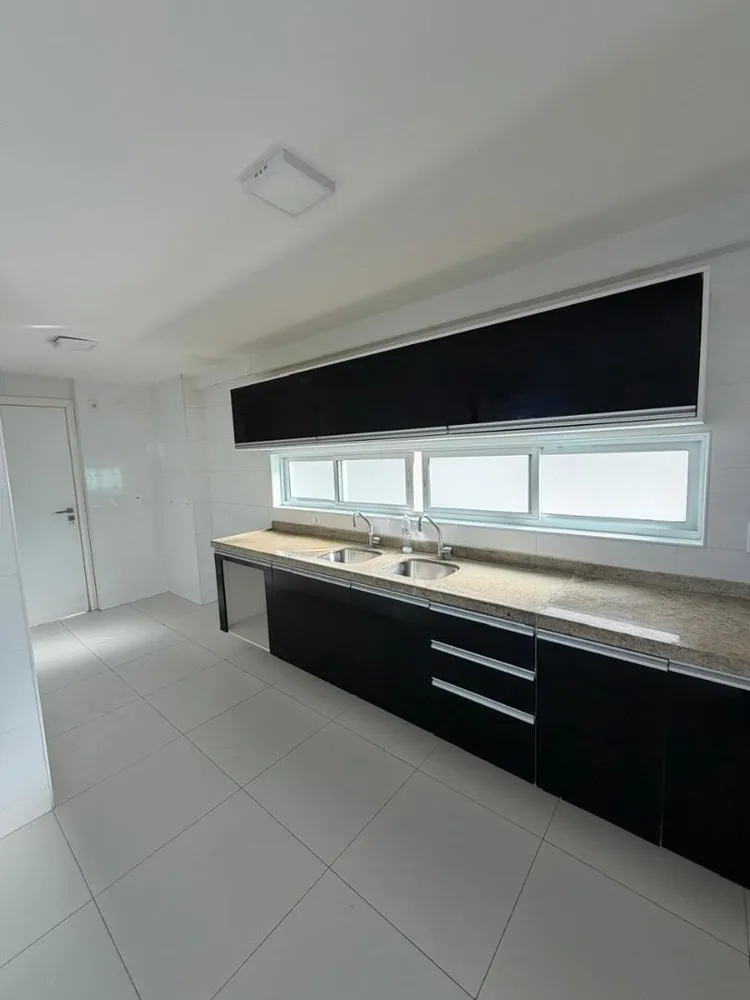 Cobertura, 3 quartos, 206 m² - Foto 10