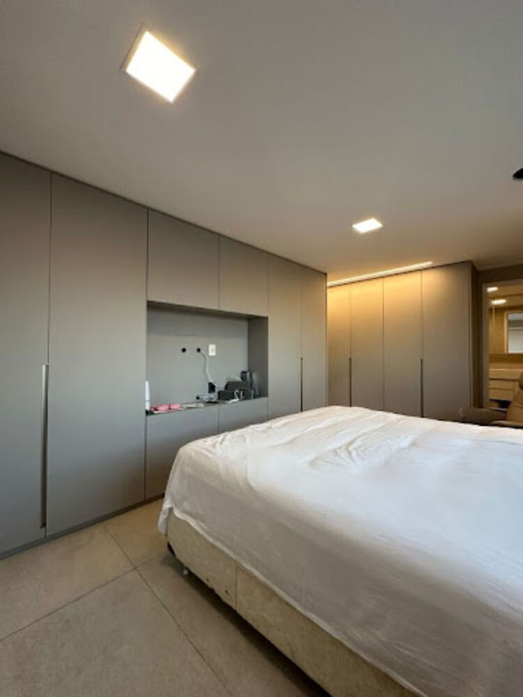 Apartamento à venda com 3 quartos, 180m² - Foto 11