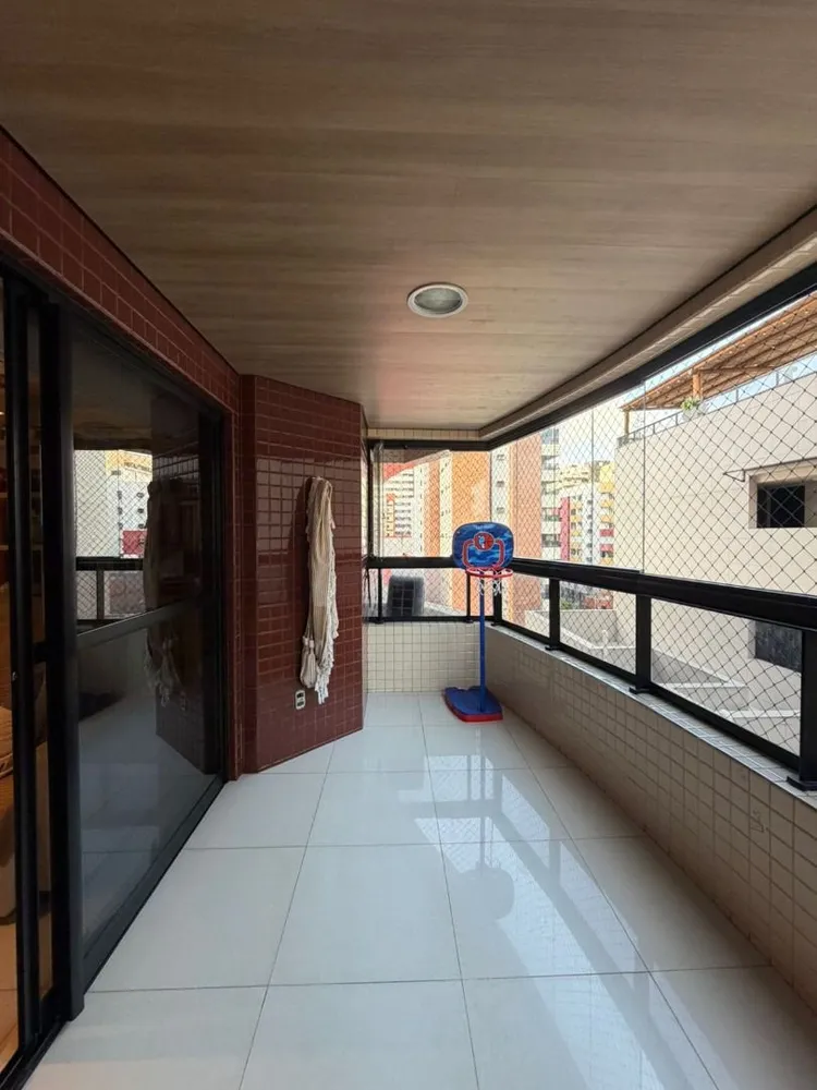 Apartamento, 3 quartos, 147 m² - Foto 1