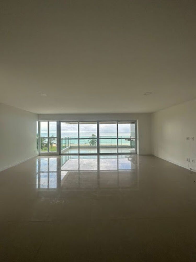Apartamento à venda com 4 quartos, 225m² - Foto 2