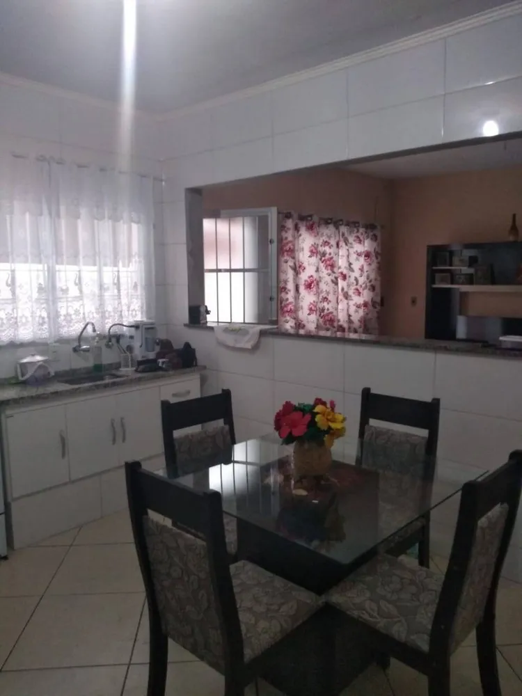 Casa, 1 quarto, 82 m² - Foto 2