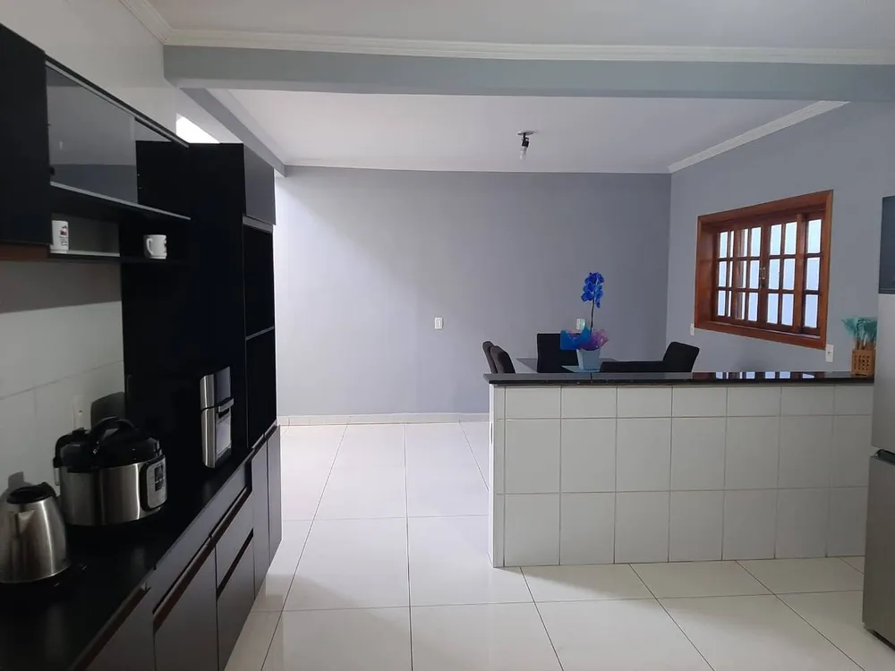 Casa, 6 quartos, 298 m² - Foto 2
