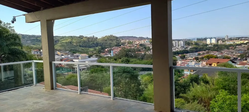 Sobrado à venda com 3 quartos, 260m² - Foto 1