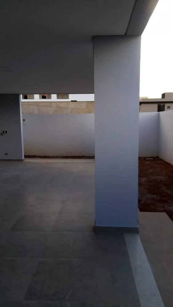 Casa à venda com 3 quartos, 200m² - Foto 5