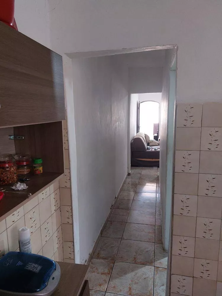 Casa à venda com 2 quartos, 165m² - Foto 6