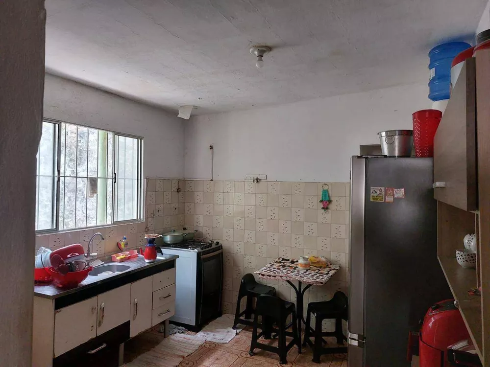 Casa à venda com 2 quartos, 165m² - Foto 1