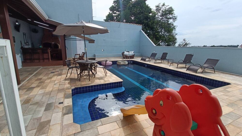 Sobrado, 4 quartos, 457 m² - Foto 1