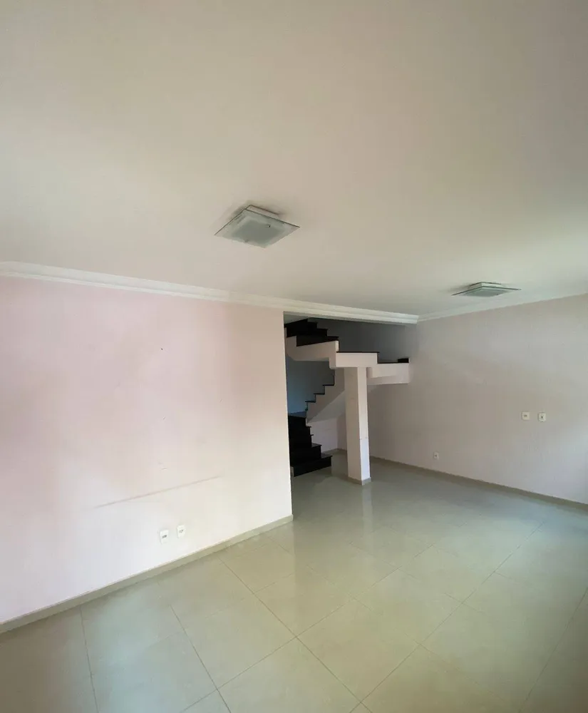 Sobrado, 3 quartos, 205 m² - Foto 1
