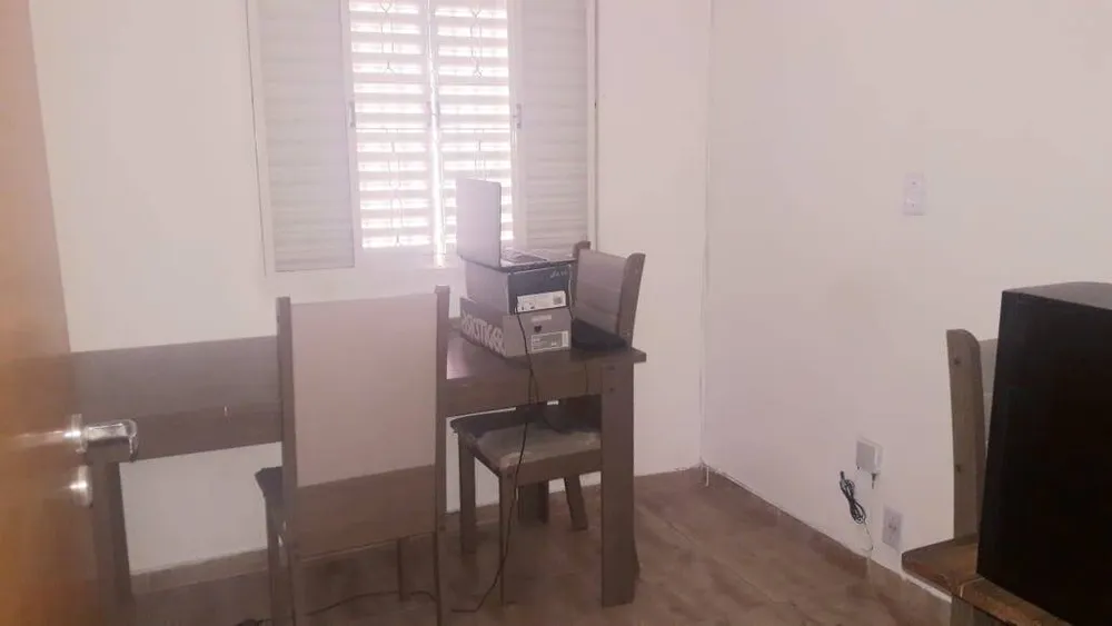 Casa, 4 quartos, 229 m² - Foto 3
