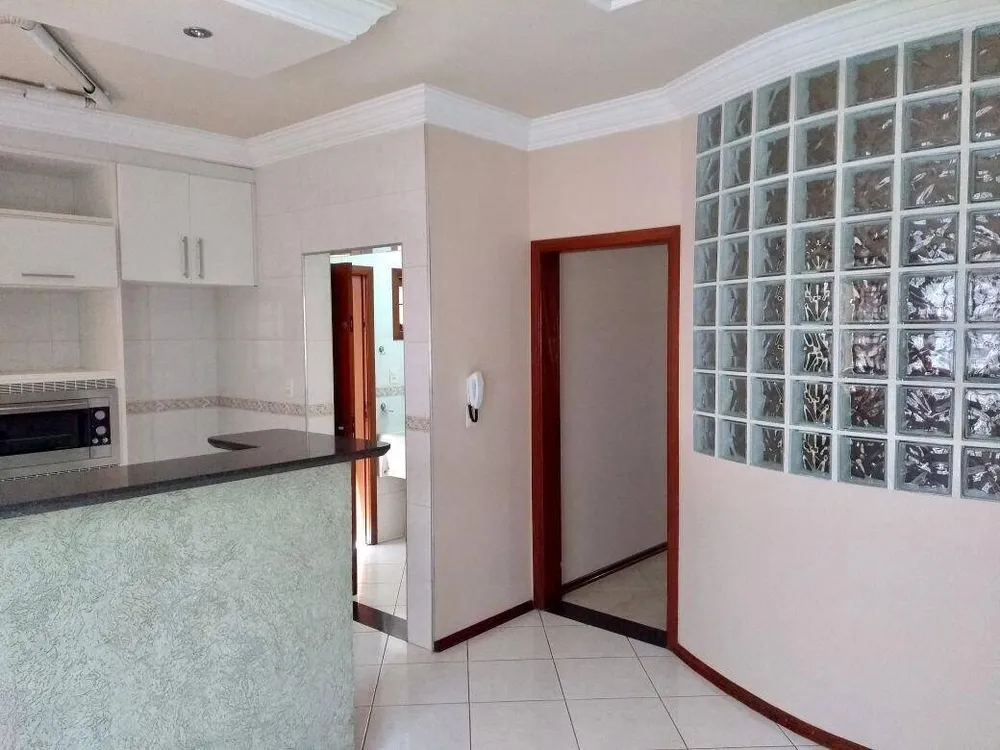 Sobrado, 3 quartos, 200 m² - Foto 2