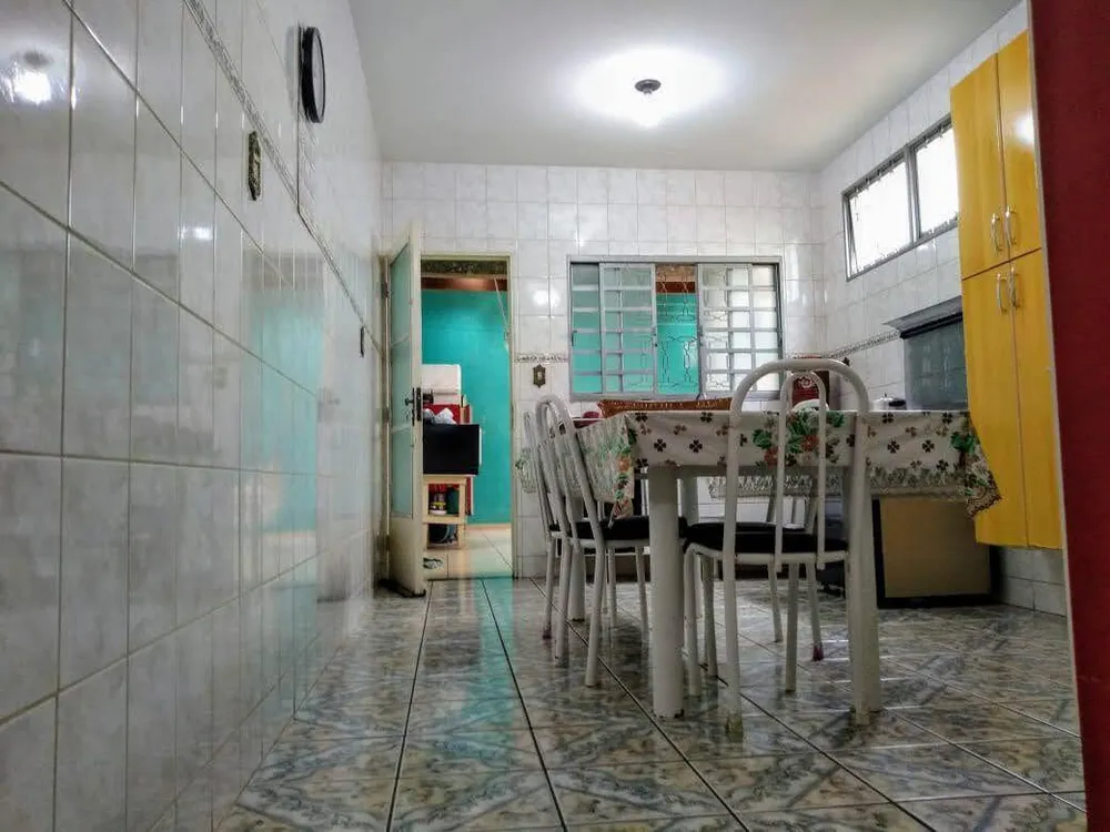 Sobrado, 3 quartos, 190 m² - Foto 2