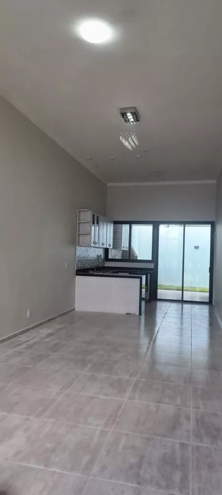 Casa de Condomínio à venda com 3 quartos, 147m² - Foto 2