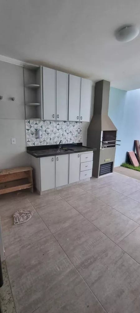 Casa de Condomínio à venda com 3 quartos, 147m² - Foto 4