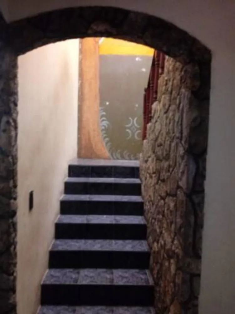 Casa, 7 quartos, 190 m² - Foto 9