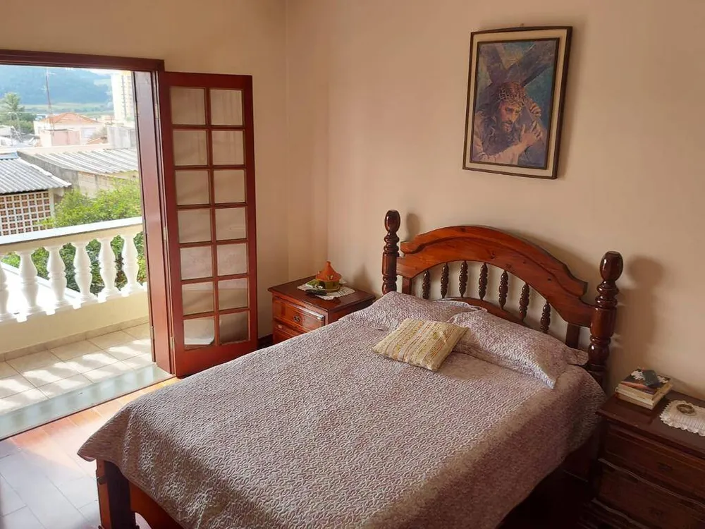 Casa, 3 quartos, 197 m² - Foto 3
