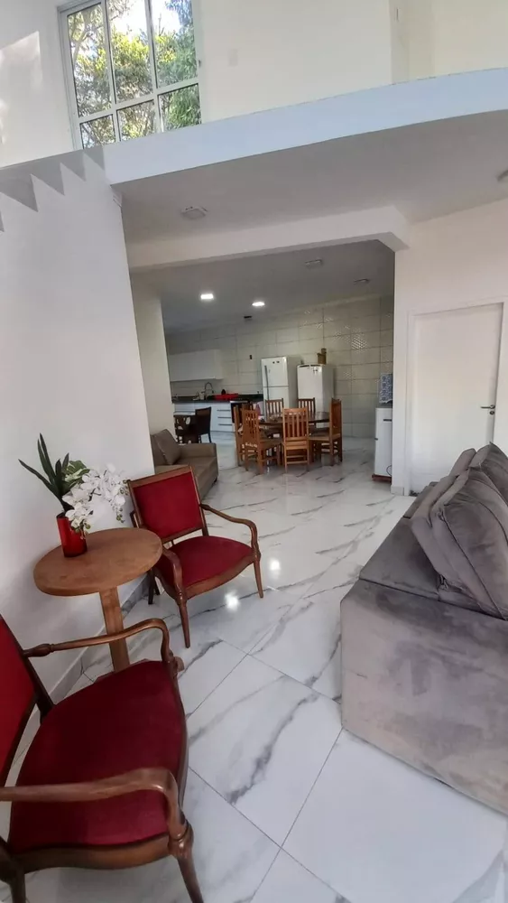 Casa de Condomínio à venda com 3 quartos, 260m² - Foto 4