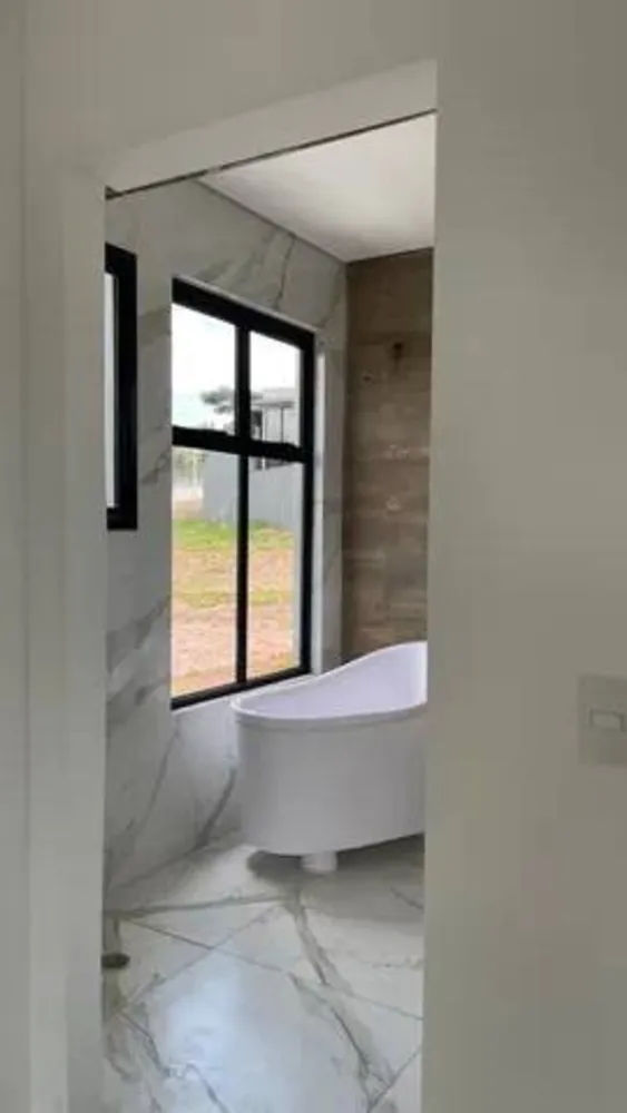 Sobrado, 3 quartos, 273 m² - Foto 1