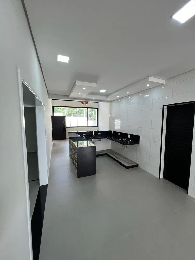 Casa, 3 quartos, 169 m² - Foto 2